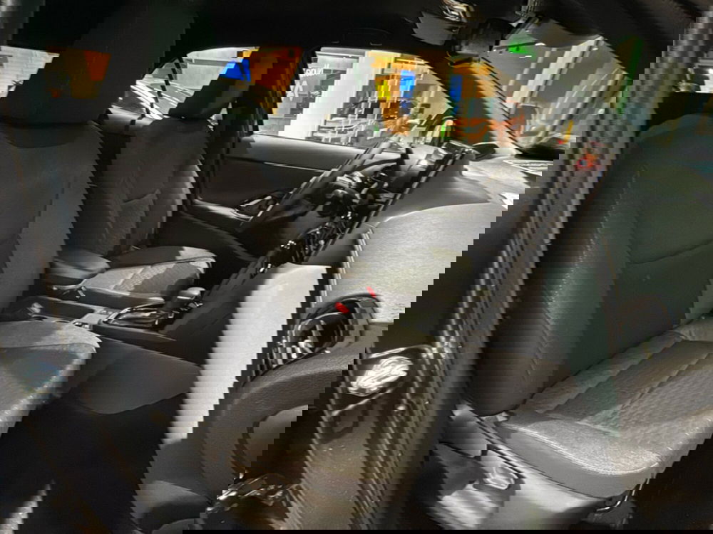 Toyota Yaris Cross nuova a Bologna (11)