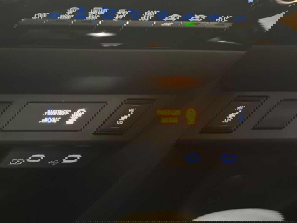 Toyota Yaris Cross nuova a Bologna (13)