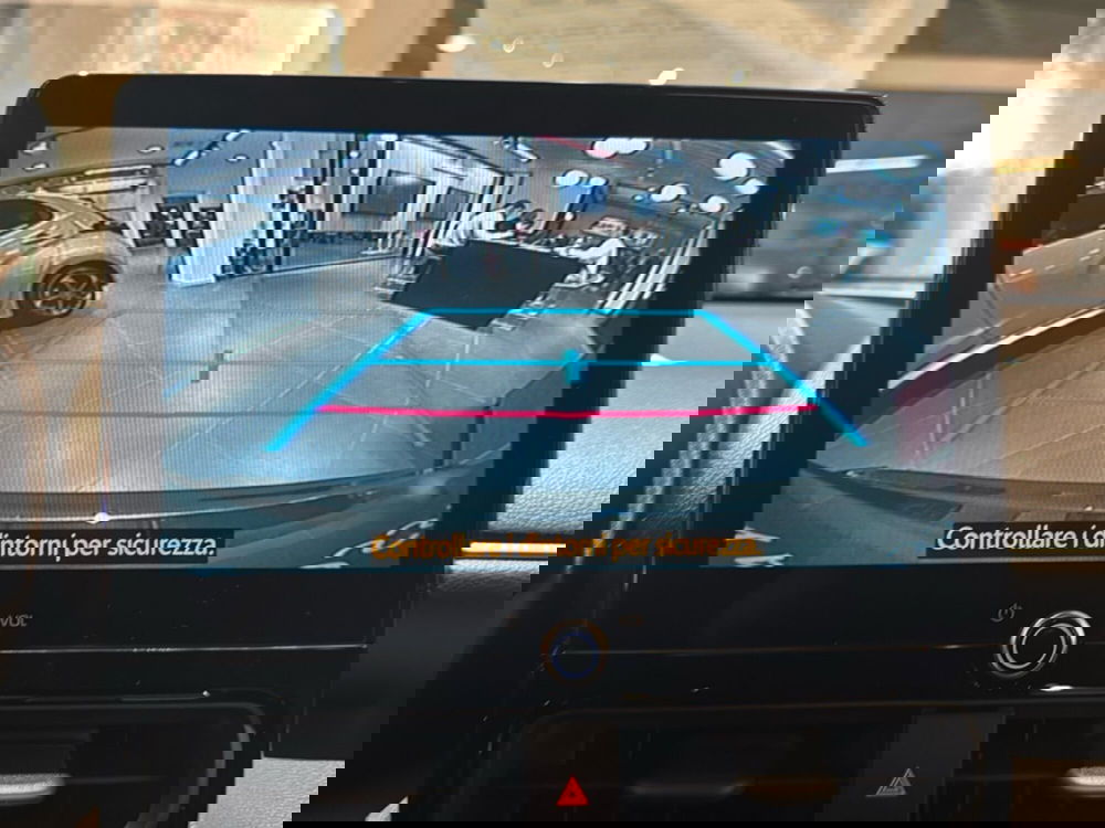 Toyota Yaris Cross nuova a Bologna (14)