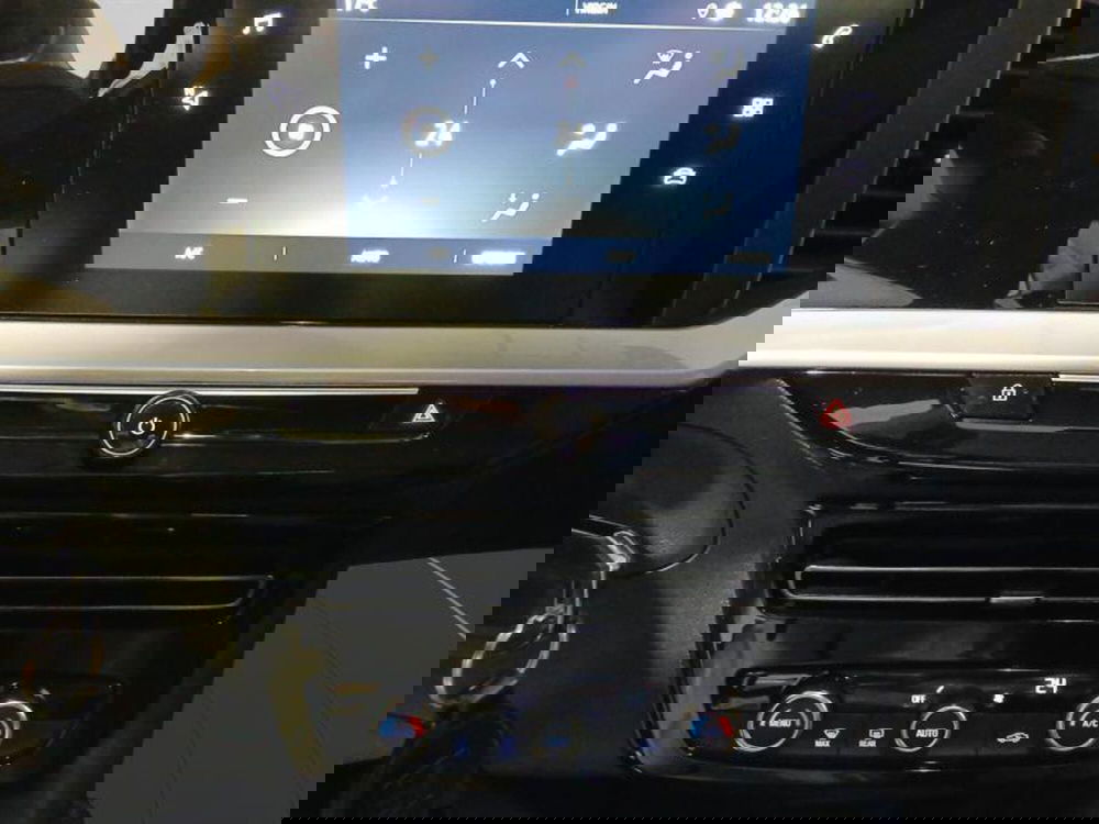 Opel Mokka usata a Genova (15)