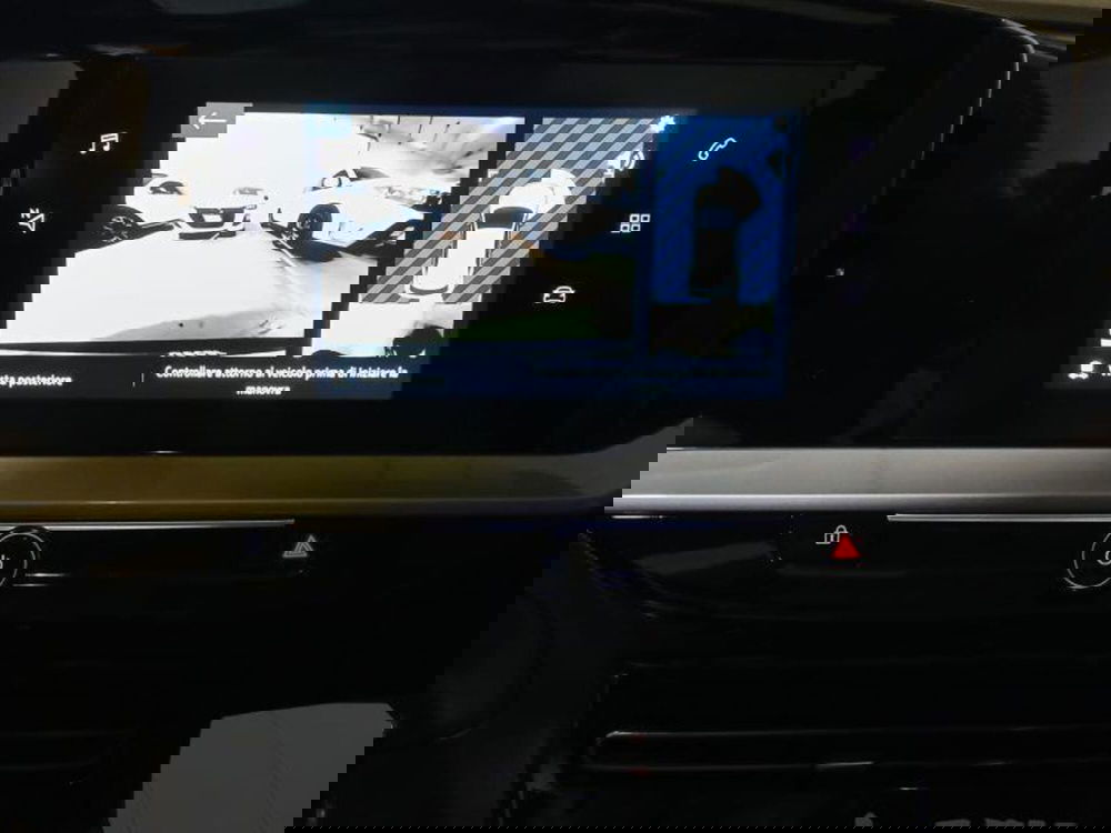 Opel Mokka usata a Genova (16)