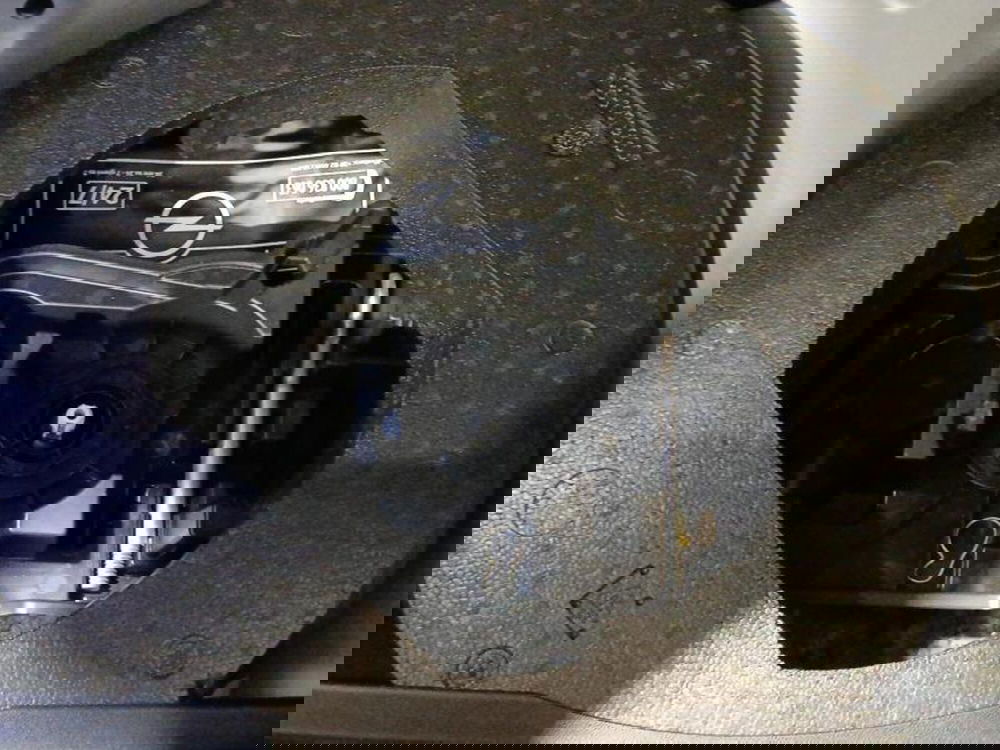 Opel Mokka usata a Genova (19)