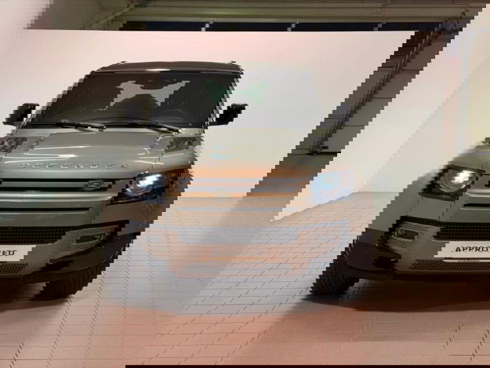 Land Rover Defender usata a Venezia (2)