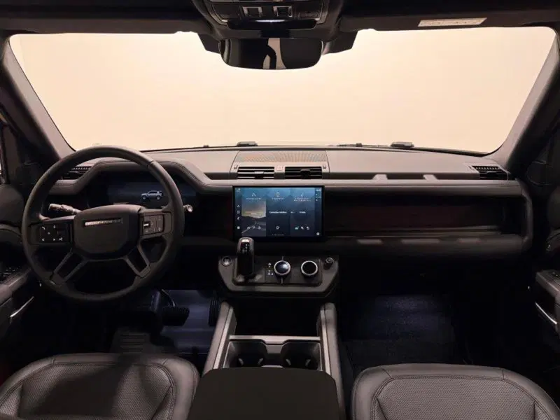 Land Rover Defender usata a Venezia (6)