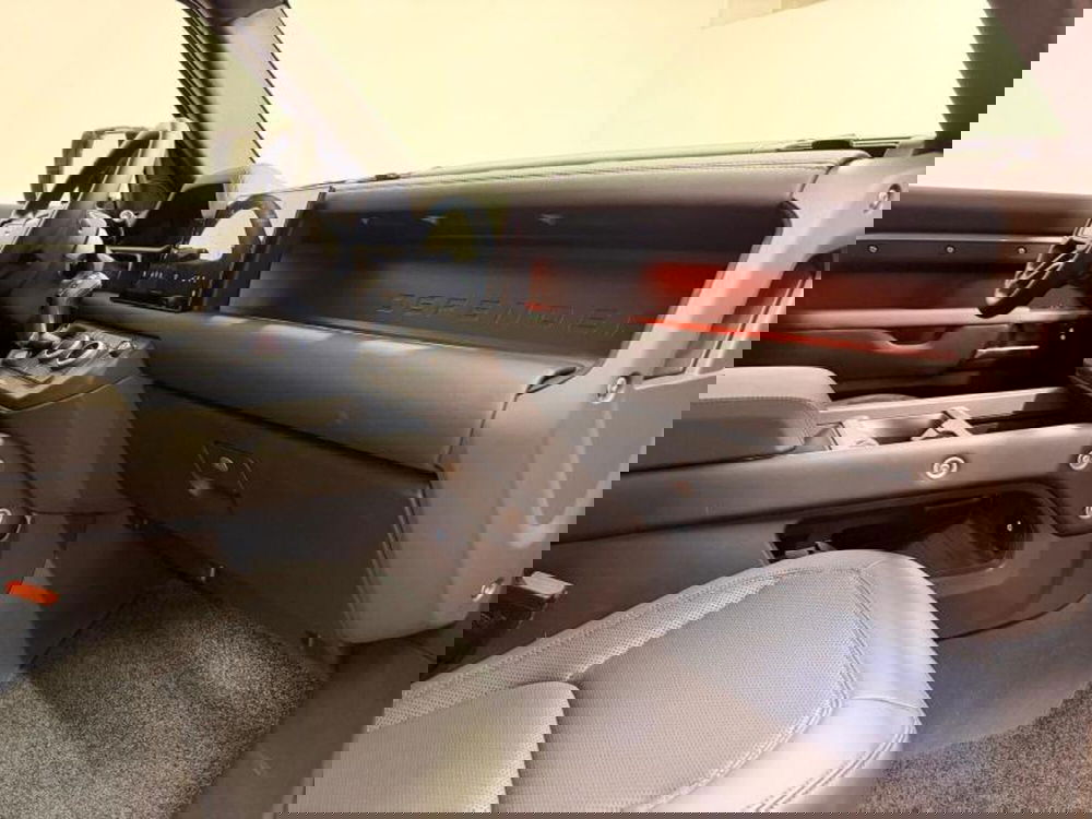 Land Rover Defender usata a Venezia (7)