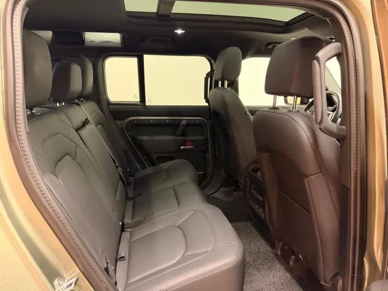 Land Rover Defender usata a Venezia (8)
