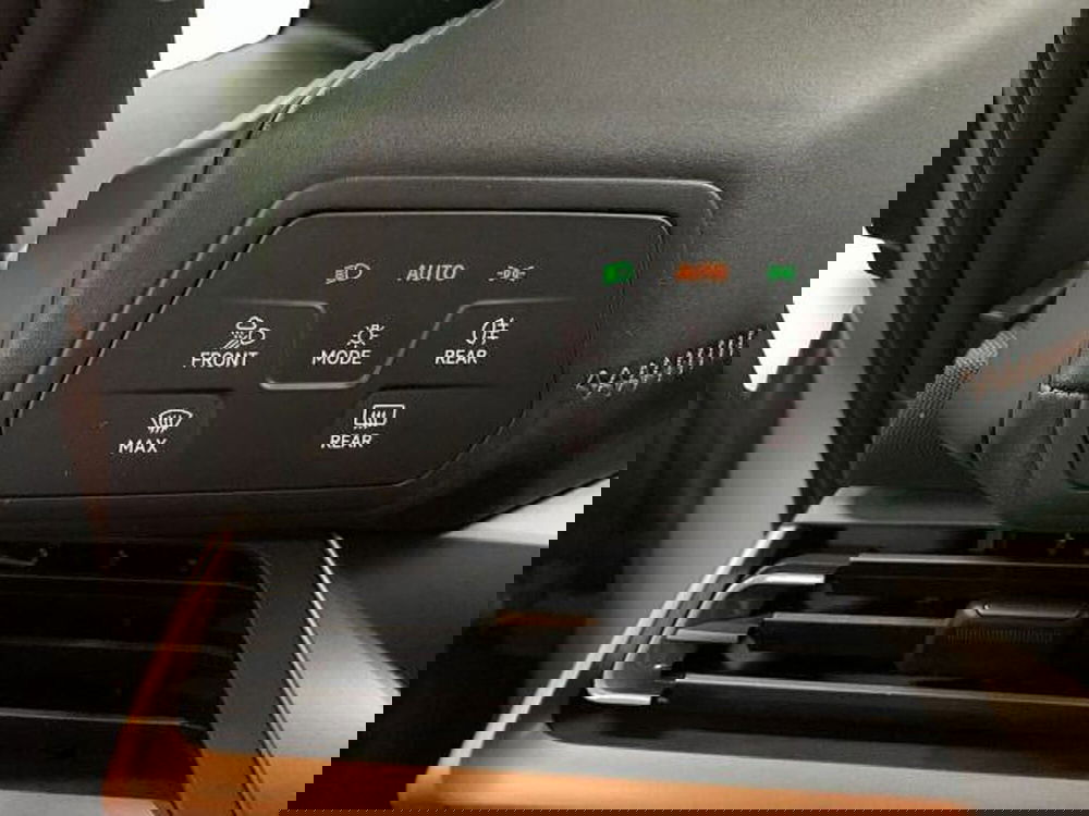 Cupra Born usata a Vicenza (10)