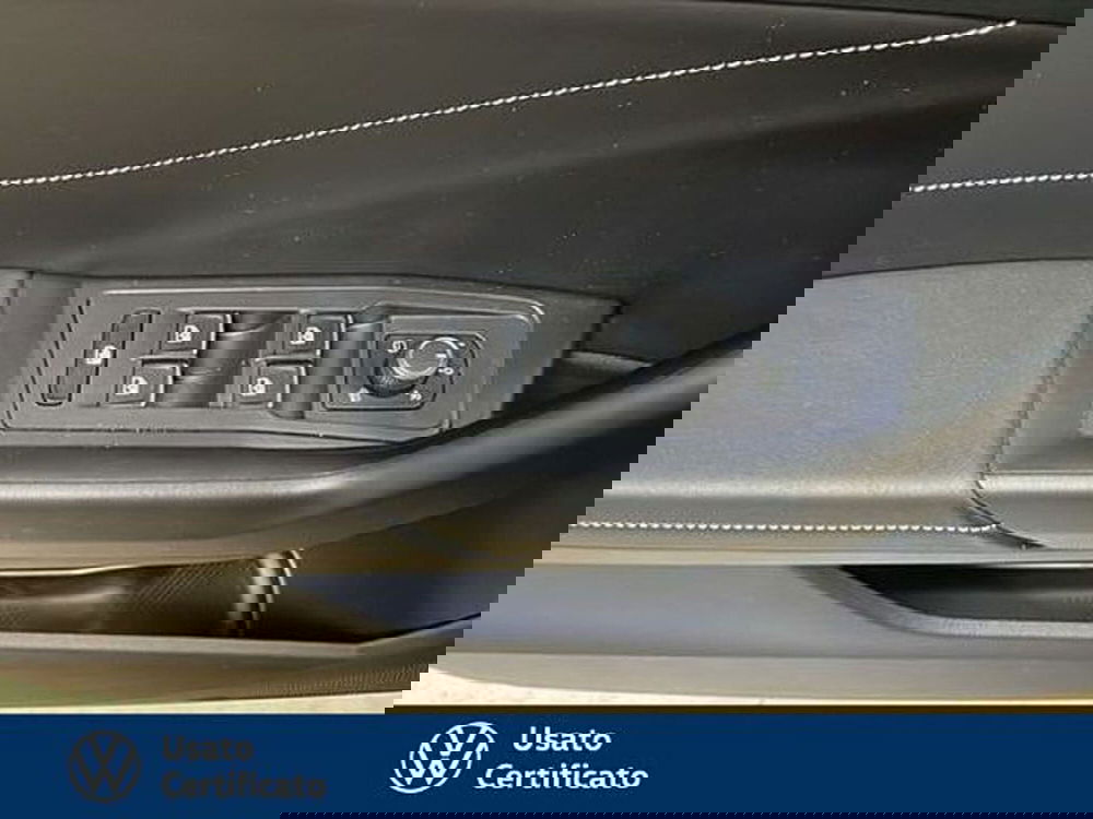 Volkswagen T-Roc usata a Vicenza (16)