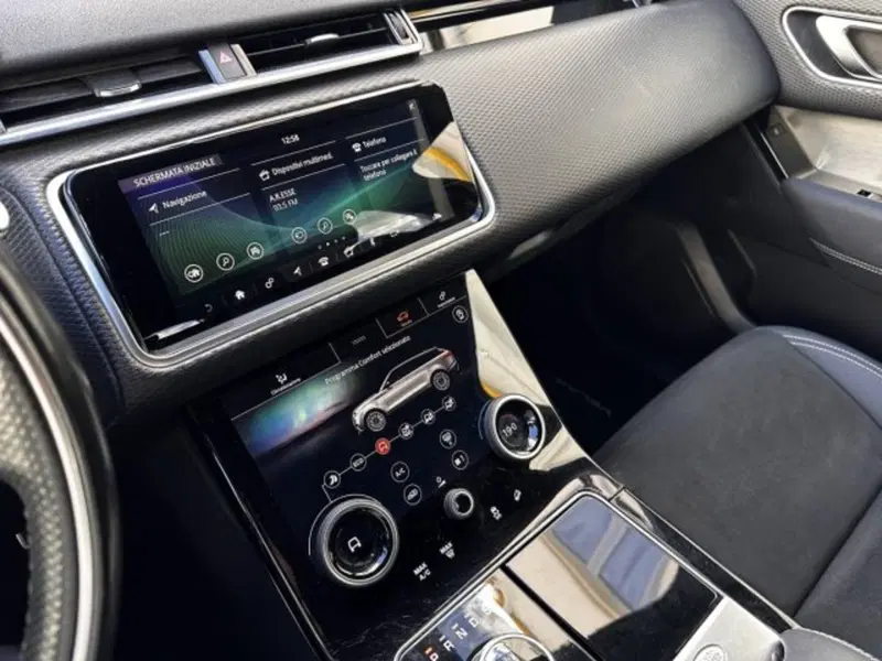 Land Rover Range Rover Velar usata a Siena (12)