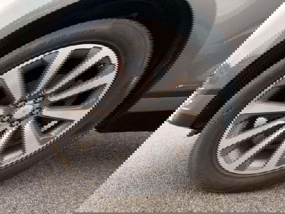 Land Rover Range Rover Velar usata a Siena (9)