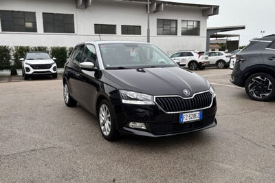 Skoda Fabia 1.0 MPI 60 CV Twin Color Argento del 2020 usata a Fondi