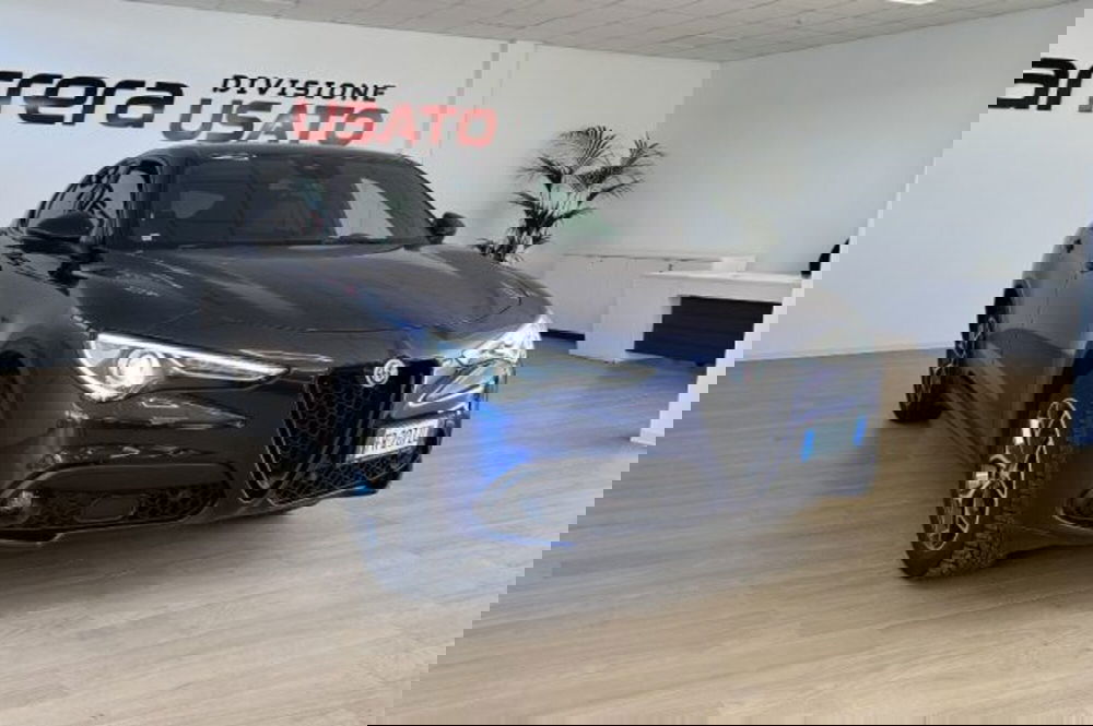 Alfa Romeo Stelvio usata a Latina