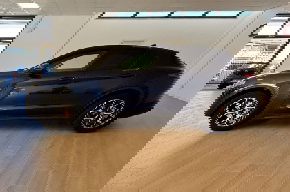 Alfa Romeo Stelvio usata a Latina (4)