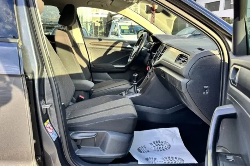 Volkswagen T-Roc usata a Latina (8)