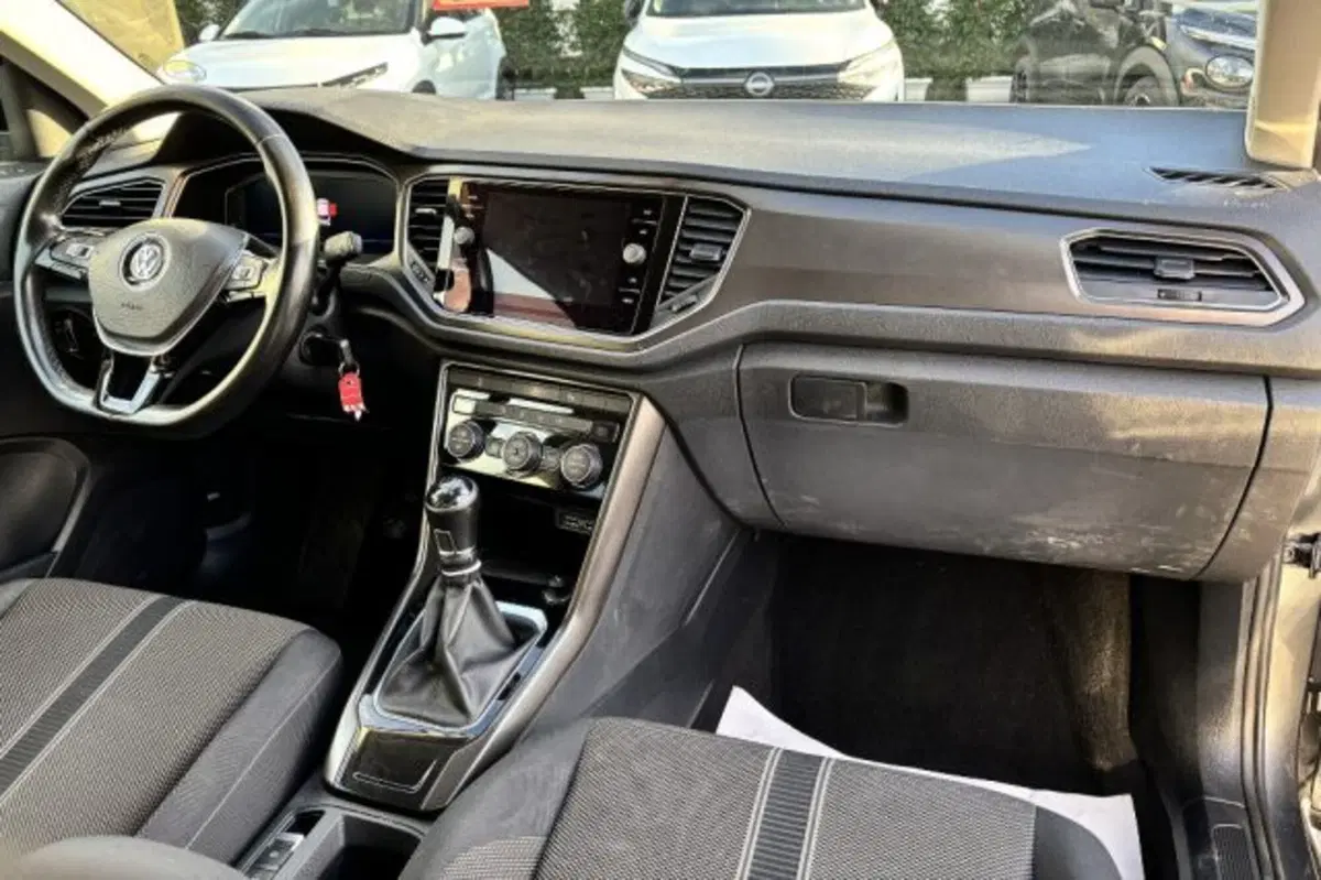 Volkswagen T-Roc usata a Latina (9)