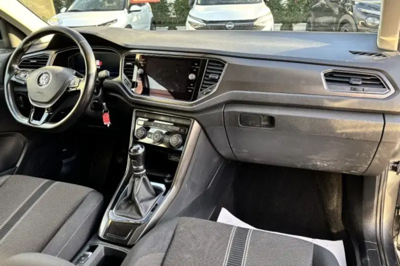 Volkswagen T-Roc usata a Latina (9)