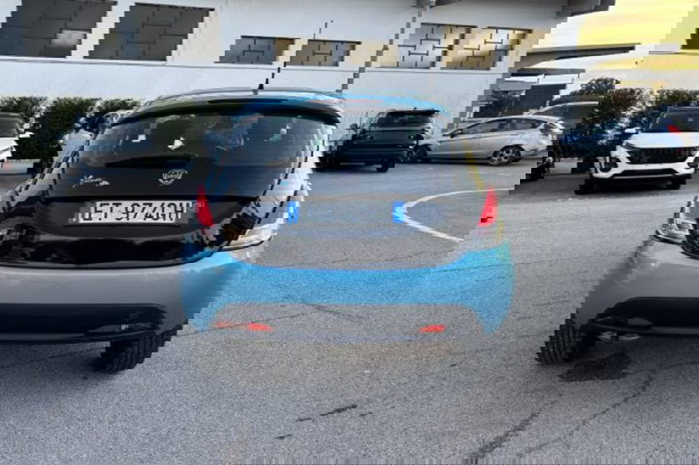 Lancia Ypsilon usata a Latina (6)