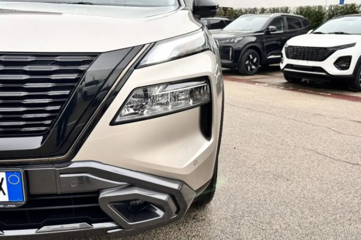 Nissan X-Trail usata a Latina (11)