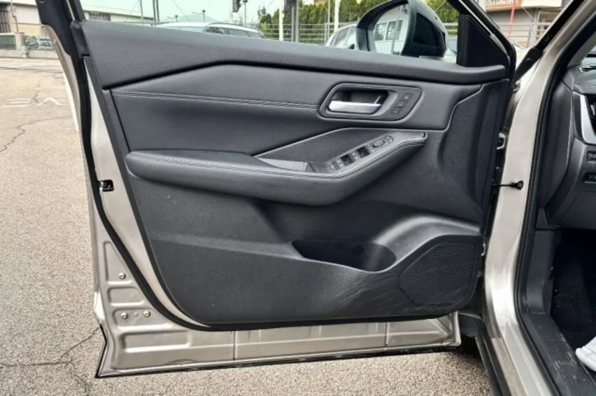 Nissan X-Trail usata a Latina (12)