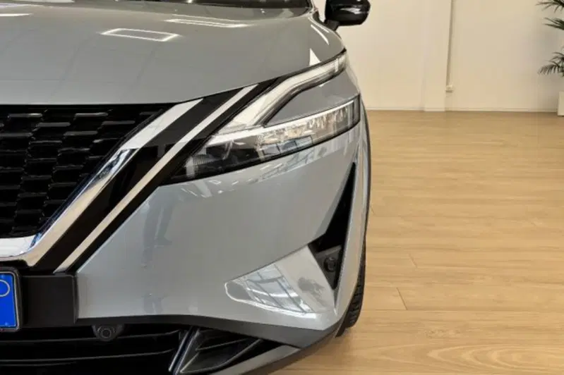 Nissan Qashqai usata a Latina (12)