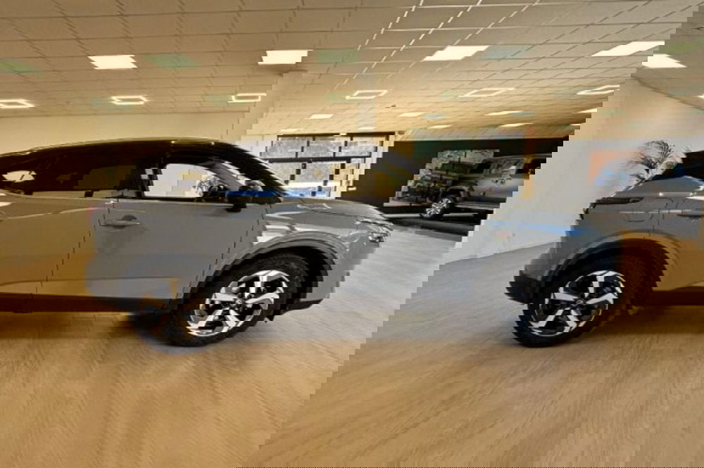 Nissan Qashqai usata a Latina (4)