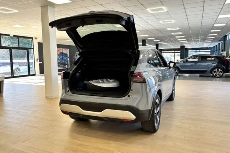 Nissan Qashqai usata a Latina (7)