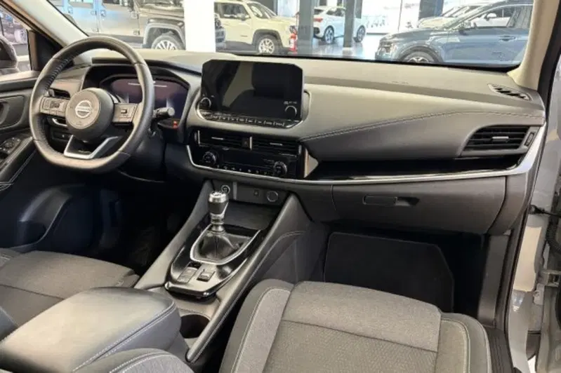 Nissan Qashqai usata a Latina (9)
