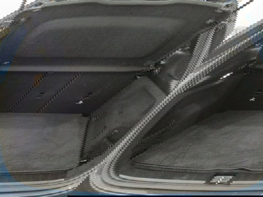 Mercedes-Benz GLA SUV usata a Catania (12)