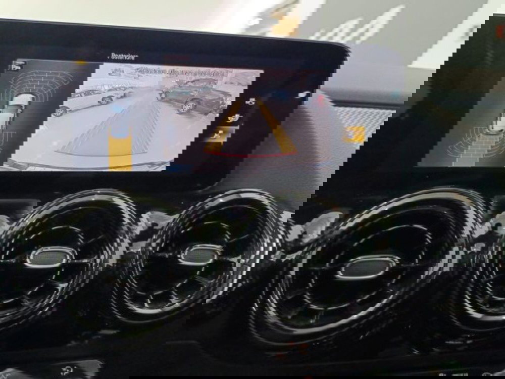 Mercedes-Benz GLA SUV usata a Catania (16)