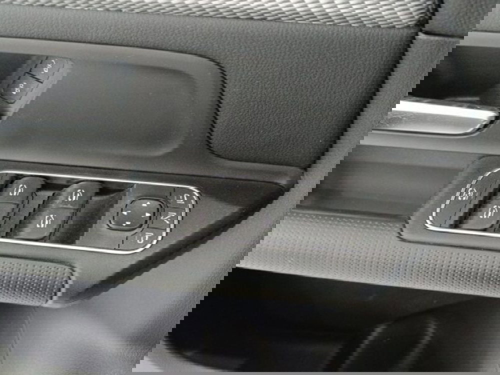 Mercedes-Benz GLA SUV usata a Catania (20)