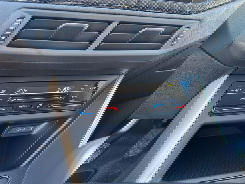 Volkswagen Polo nuova a Ravenna (15)