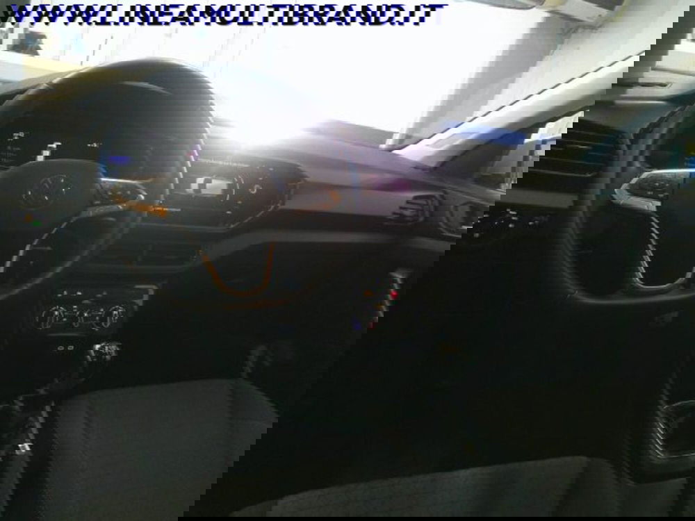 Volkswagen T-Cross usata a Piacenza (11)