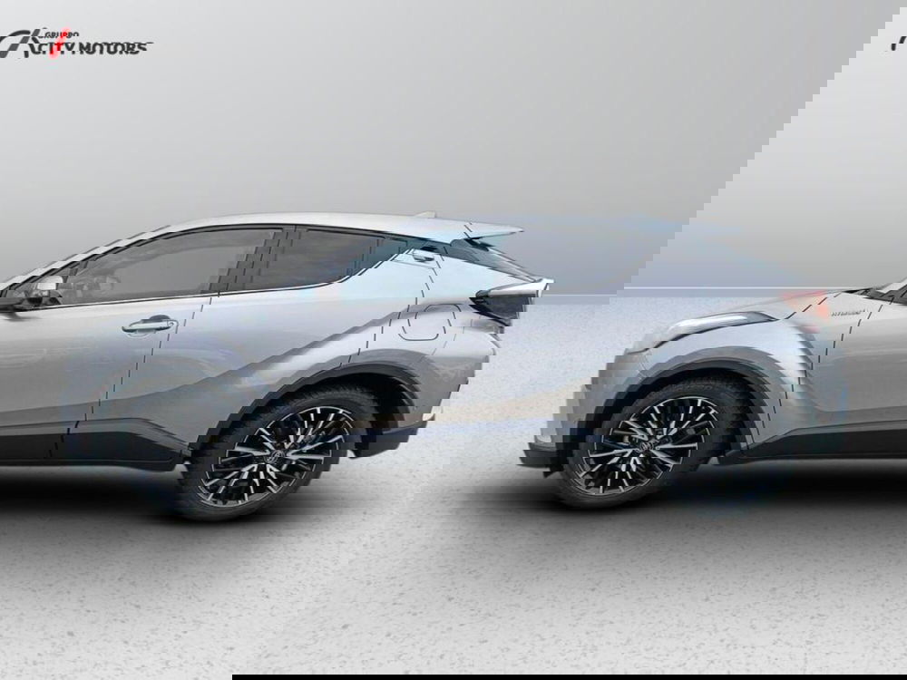 Toyota Toyota C-HR usata a Monza e Brianza (7)