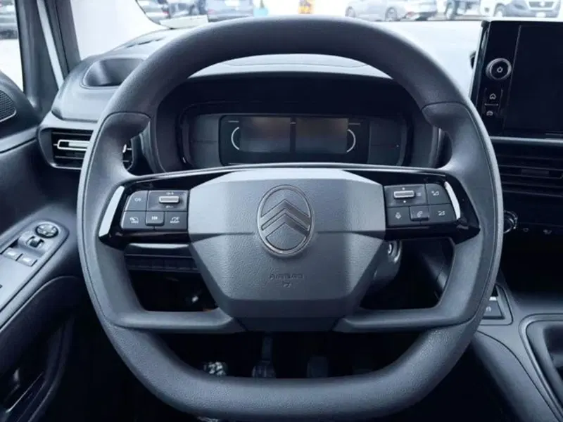Citroen Berlingo nuova a Brescia (11)