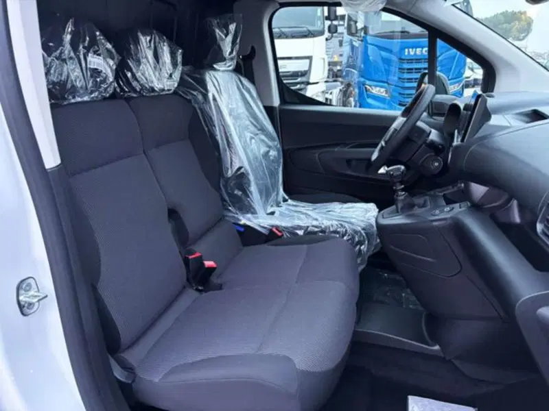 Citroen Berlingo nuova a Brescia (15)