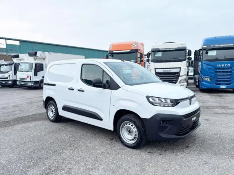 Citroen Berlingo nuova a Brescia (2)