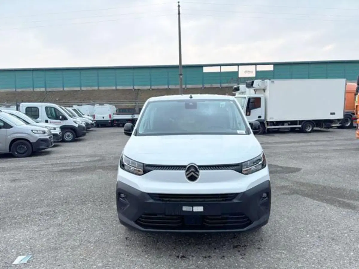 Citroen Berlingo nuova a Brescia (8)