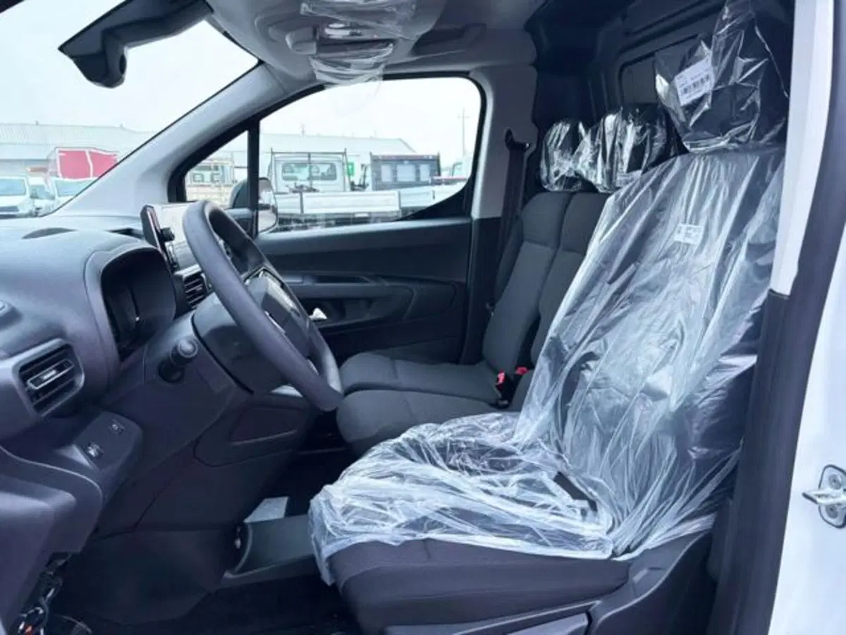 Citroen Berlingo nuova a Brescia (9)