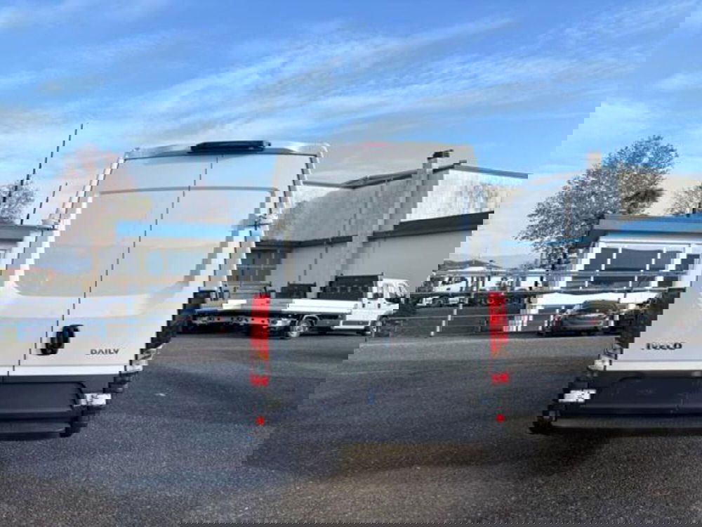 Iveco Daily Furgone usata a Brescia (5)