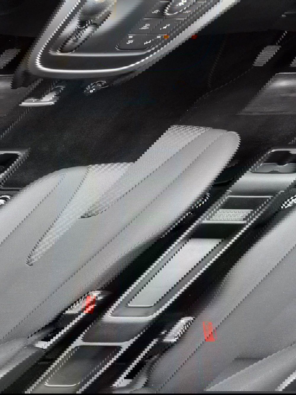 Mahindra KUV100 usata a Torino (17)