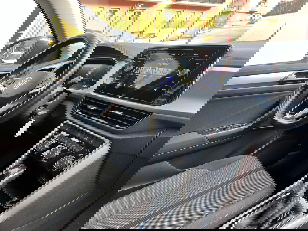 Volkswagen T-Roc usata a Messina (14)