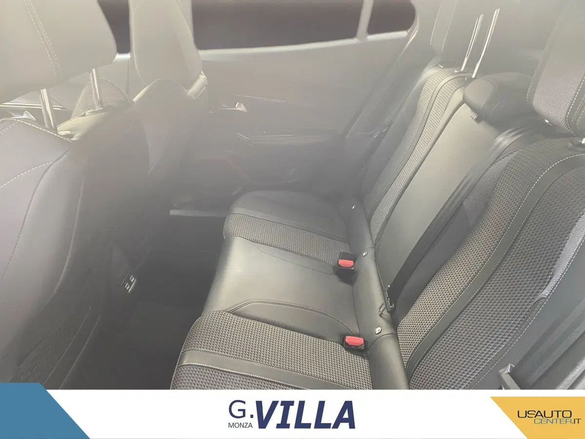 Peugeot 2008 usata a Milano (13)