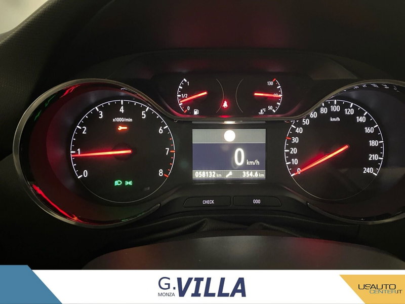 Opel Crossland X usata a Milano (18)