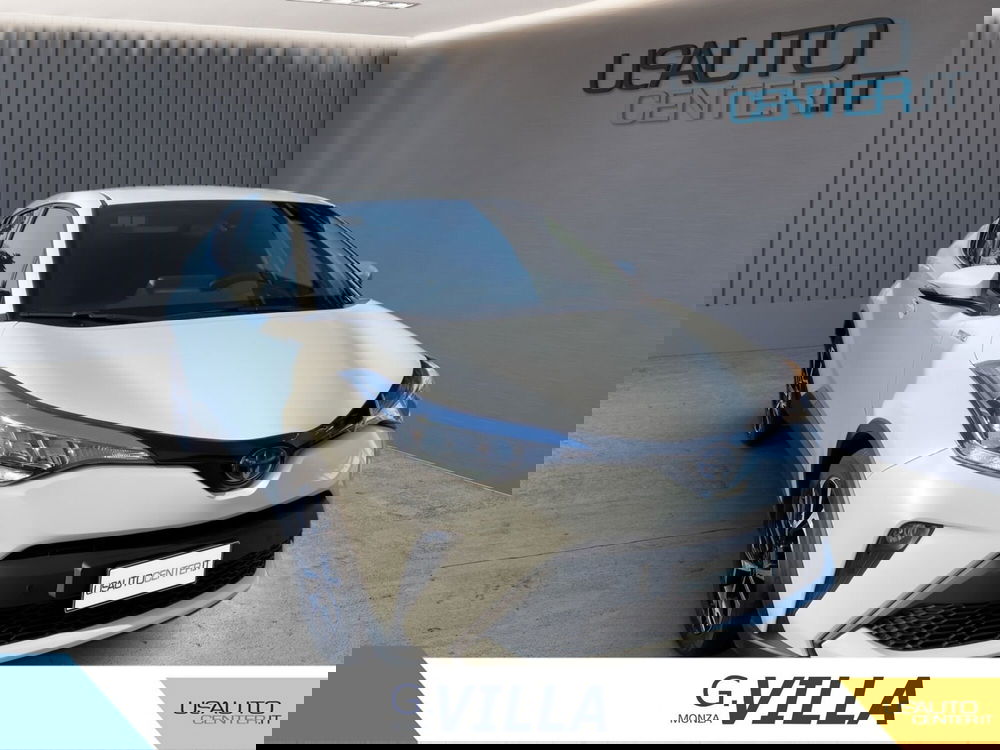 Toyota Toyota C-HR usata a Milano (10)