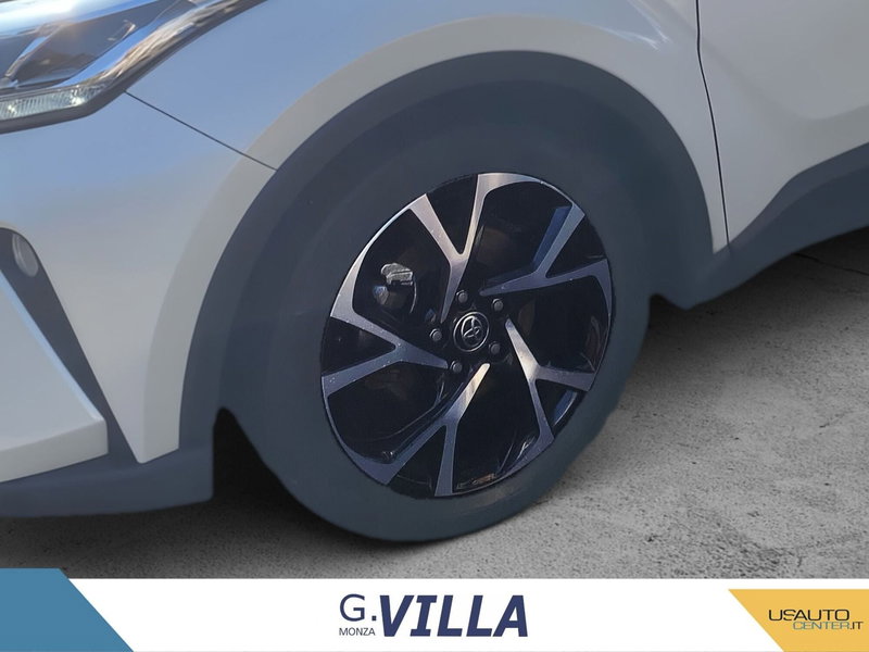 Toyota Toyota C-HR usata a Milano (4)