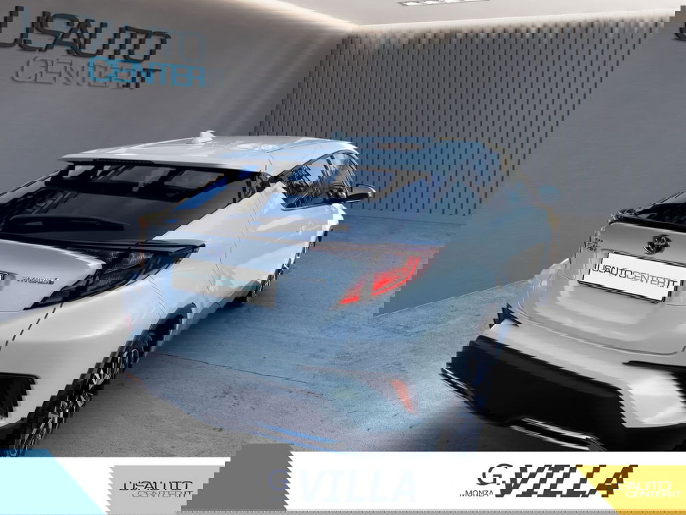 Toyota Toyota C-HR usata a Milano (7)