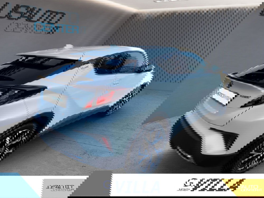 Toyota Toyota C-HR usata a Milano (8)