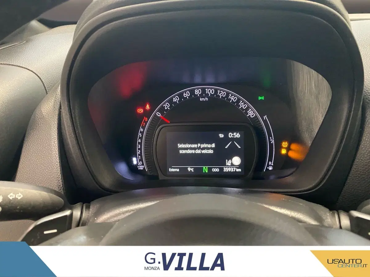 Toyota Aygo X usata a Monza e Brianza (12)