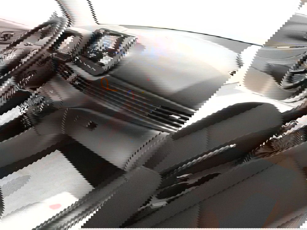 Hyundai Bayon nuova a L'Aquila (12)