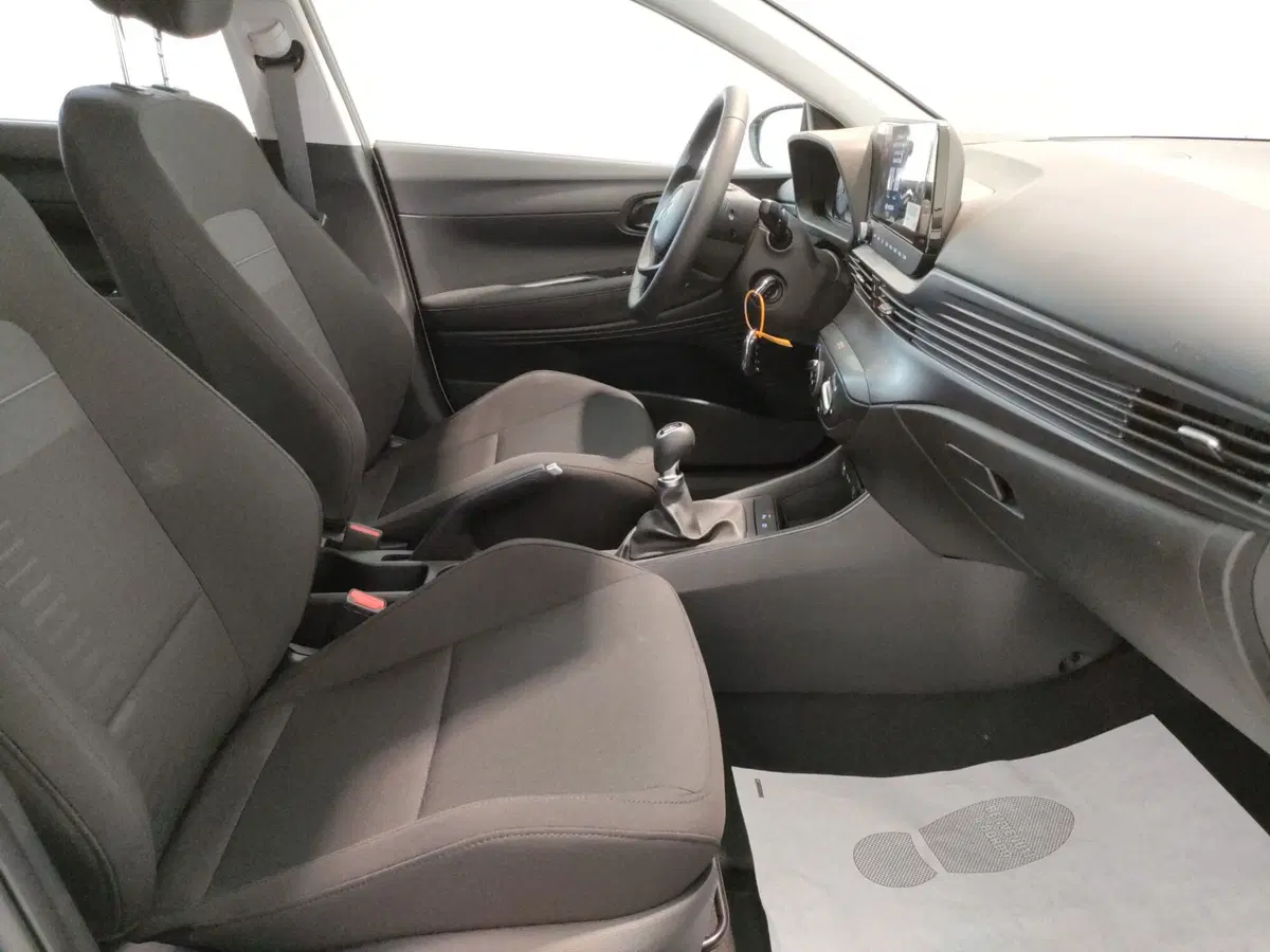 Hyundai Bayon nuova a L'Aquila (15)